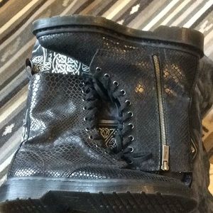 Dr. Martens Alix Hi Shine Snake Boots *Rare* Wn 7